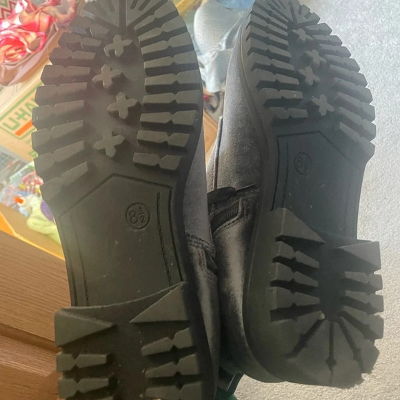 Velvet combat boots size 8.5 - Picture 5 of 5